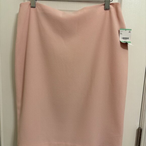 Albert Nipon Pink "Jackie O" Style Suit NWT - Picture 3 of 6